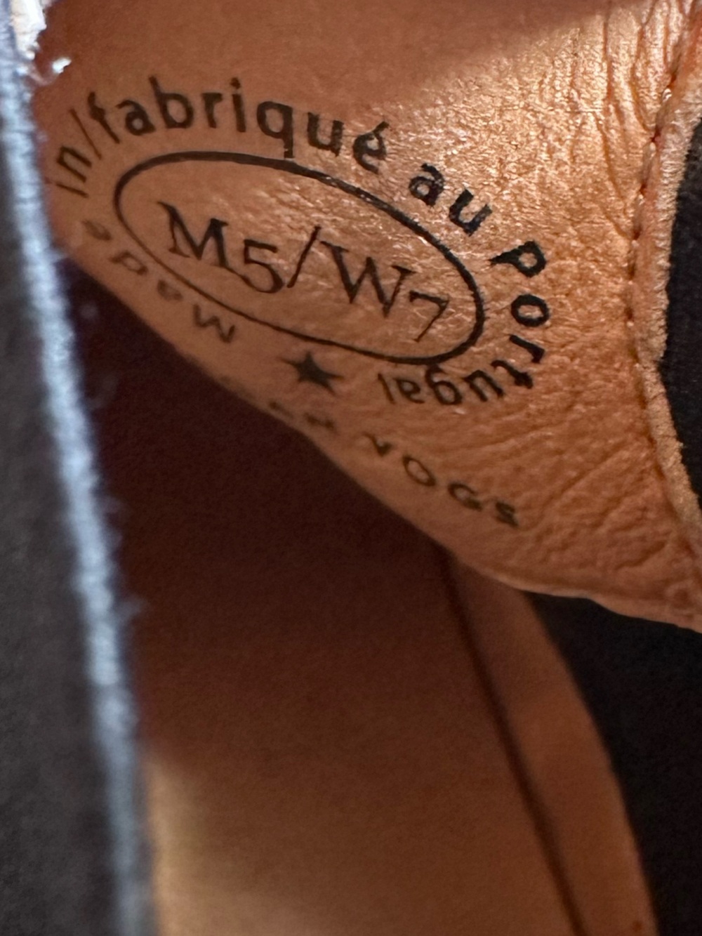 Fluevog EXCELLENT Official Jeudi pink rubberized vegan leather Chelsea boot -7 - Picture 14 of 16